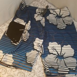 NWOT Oceans Current Size 38 Floral Swim Trunks
